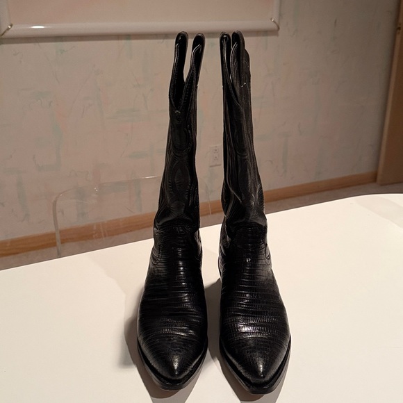 Justin- vintage black Cowboy Boots - Picture 9 of 10